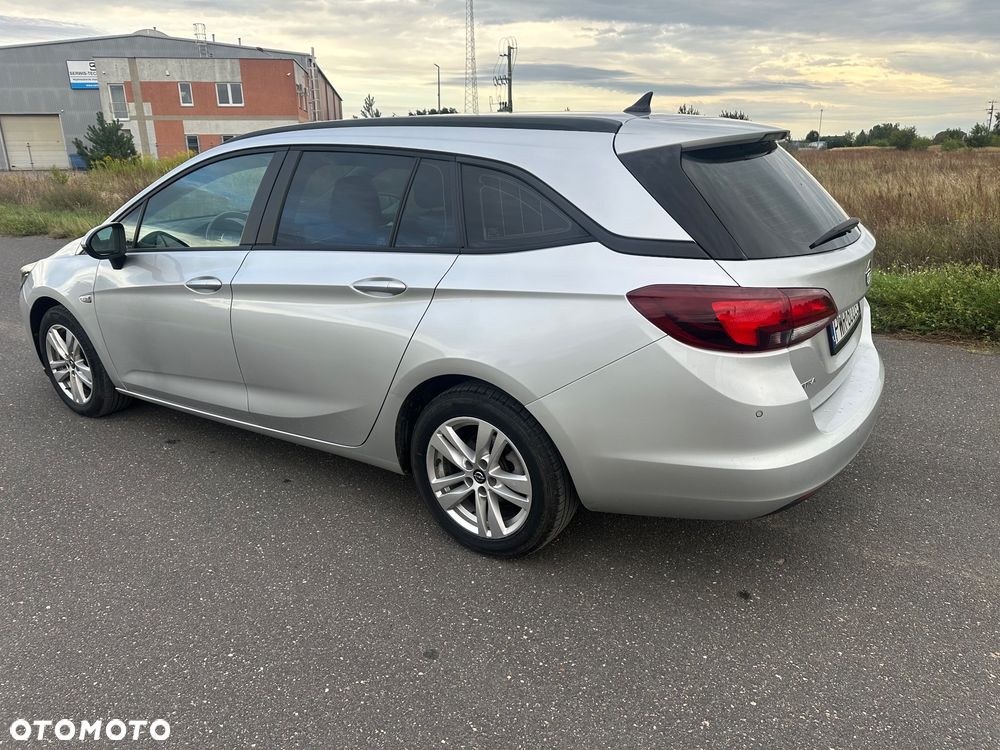 Opel Astra - 25