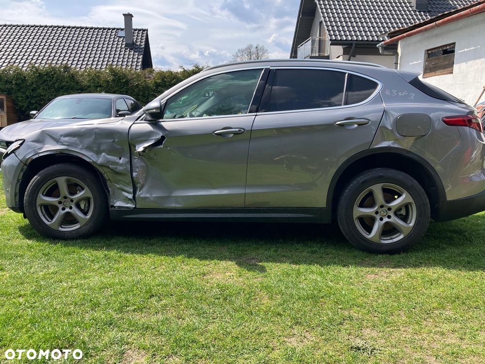 Alfa Romeo Stelvio 2.0 Turbo TI Q4 - 5