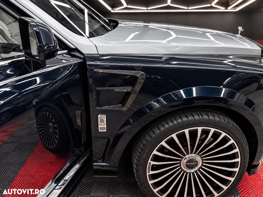 Rolls-Royce Cullinan - 4
