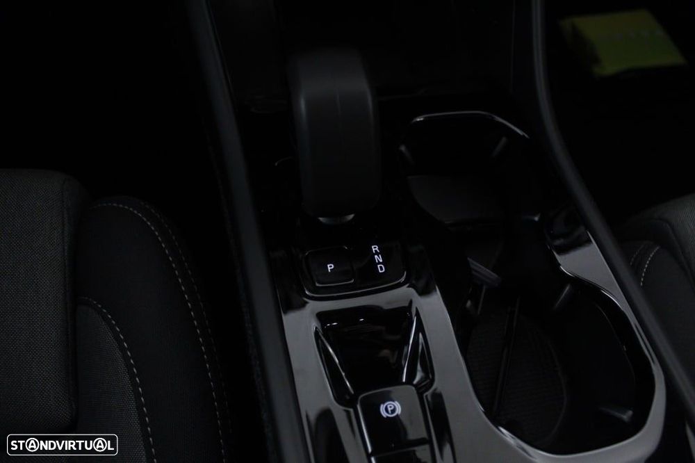 Volvo XC 40 2.0 B3 Plus Dark - 30