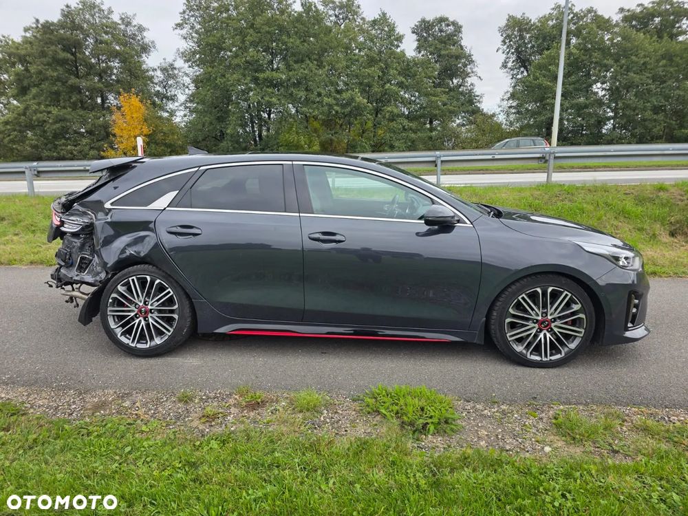 Kia ProCeed - 4