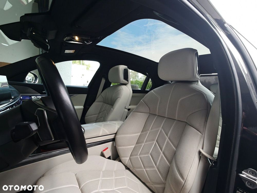 BMW Seria 7 - 10