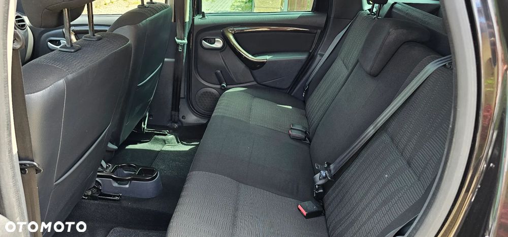 Dacia Duster 1.6 16V 4x2 - 8