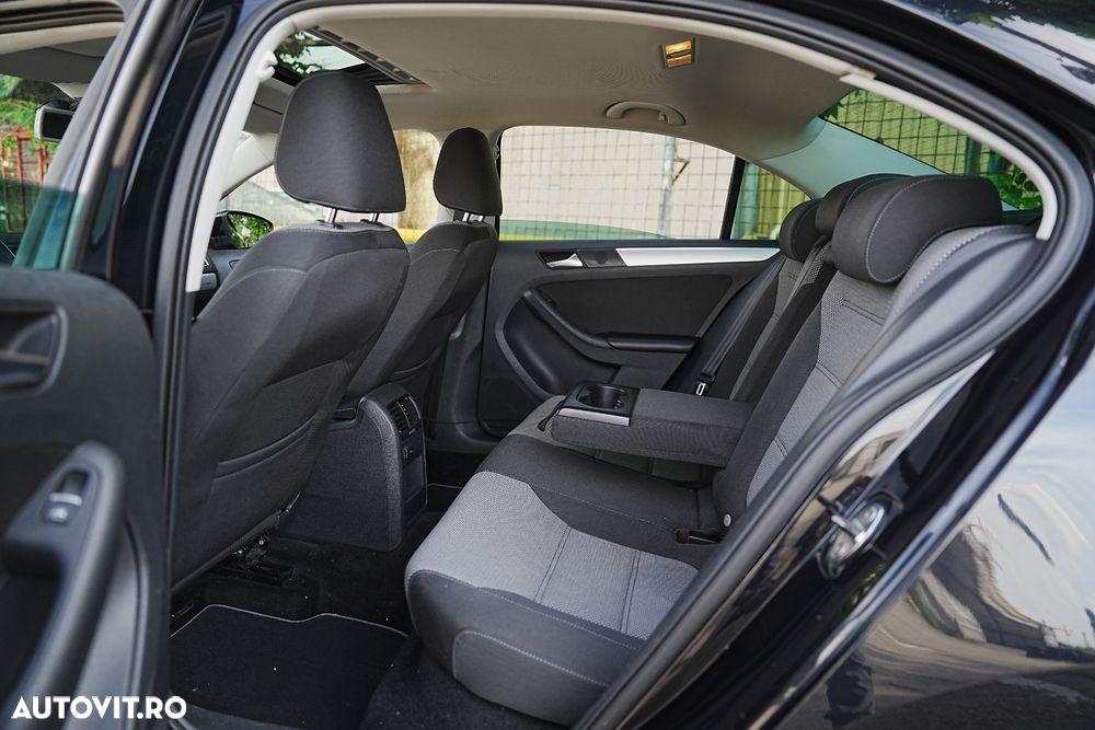 Volkswagen Jetta 1.4 DSG Comfortline - 11