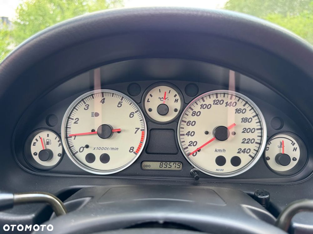 Mazda MX-5 1.6i 16V - 26