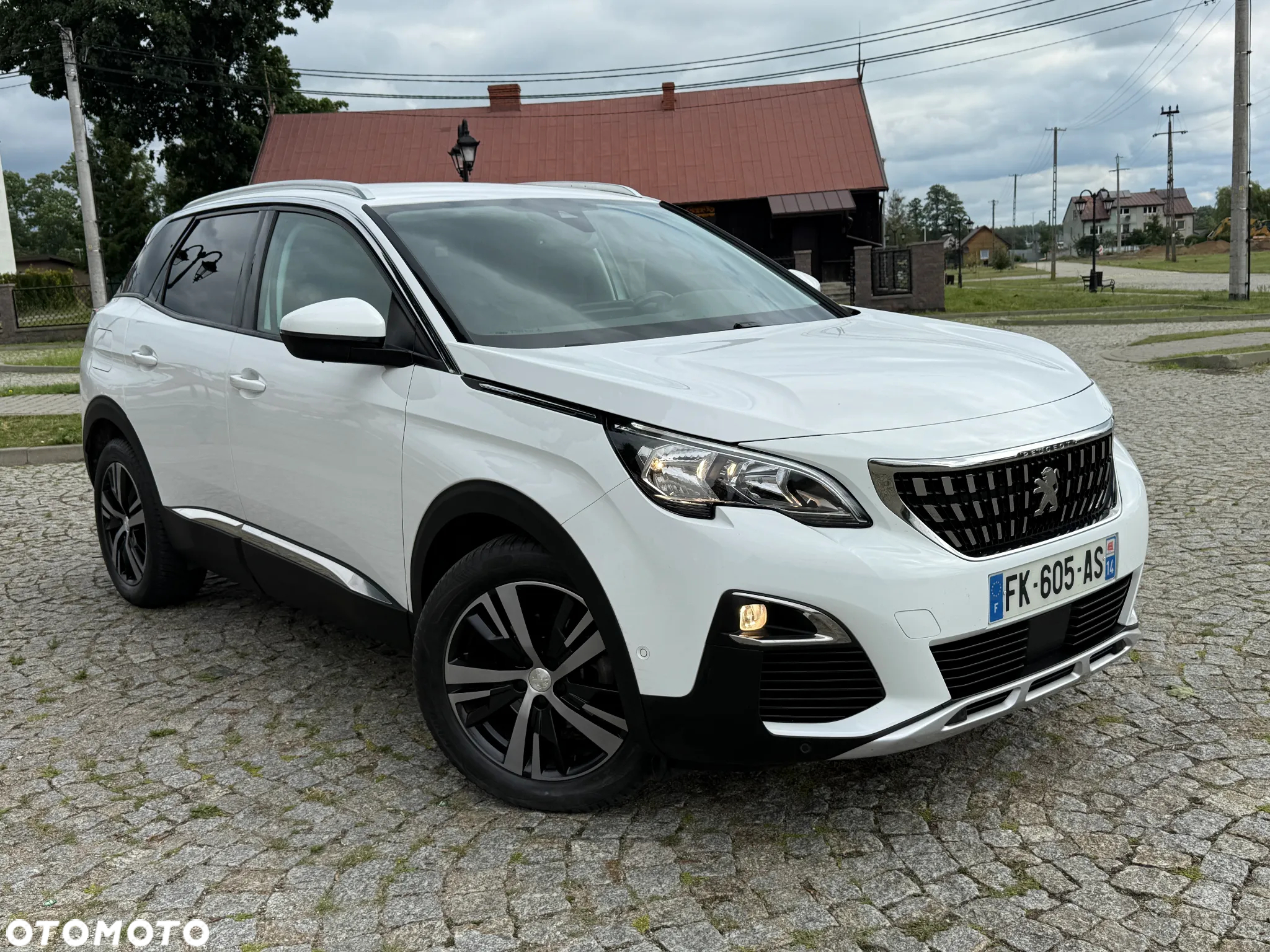 Peugeot 3008 PureTech 130 Stop & Start EAT6 Allure - 4