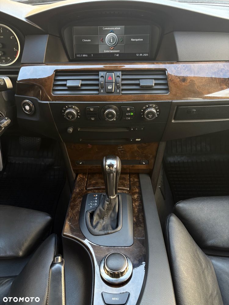BMW Seria 5 530d - 19