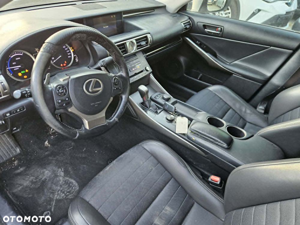 Lexus IS 300h Prestige EU6 - 5