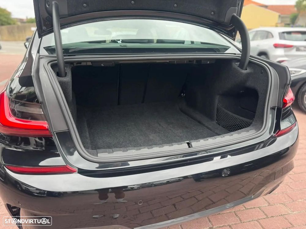 BMW 318 d Pack M - 7