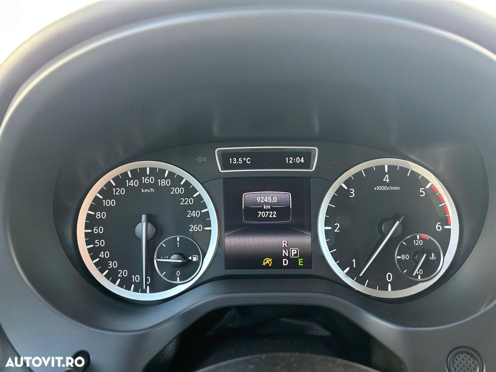 Infiniti Q30 2.2d DCT AWD Premium Tech - 8