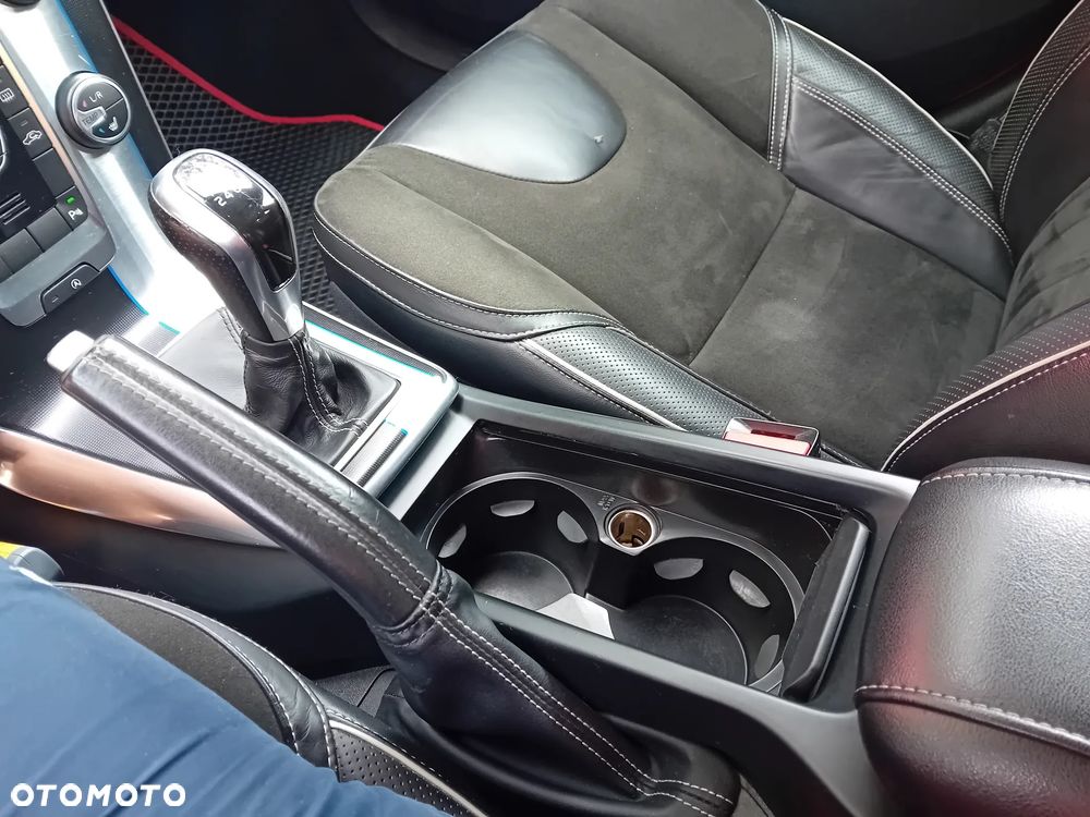 Volvo V40 D2 Drive-E R-Design Momentum - 15