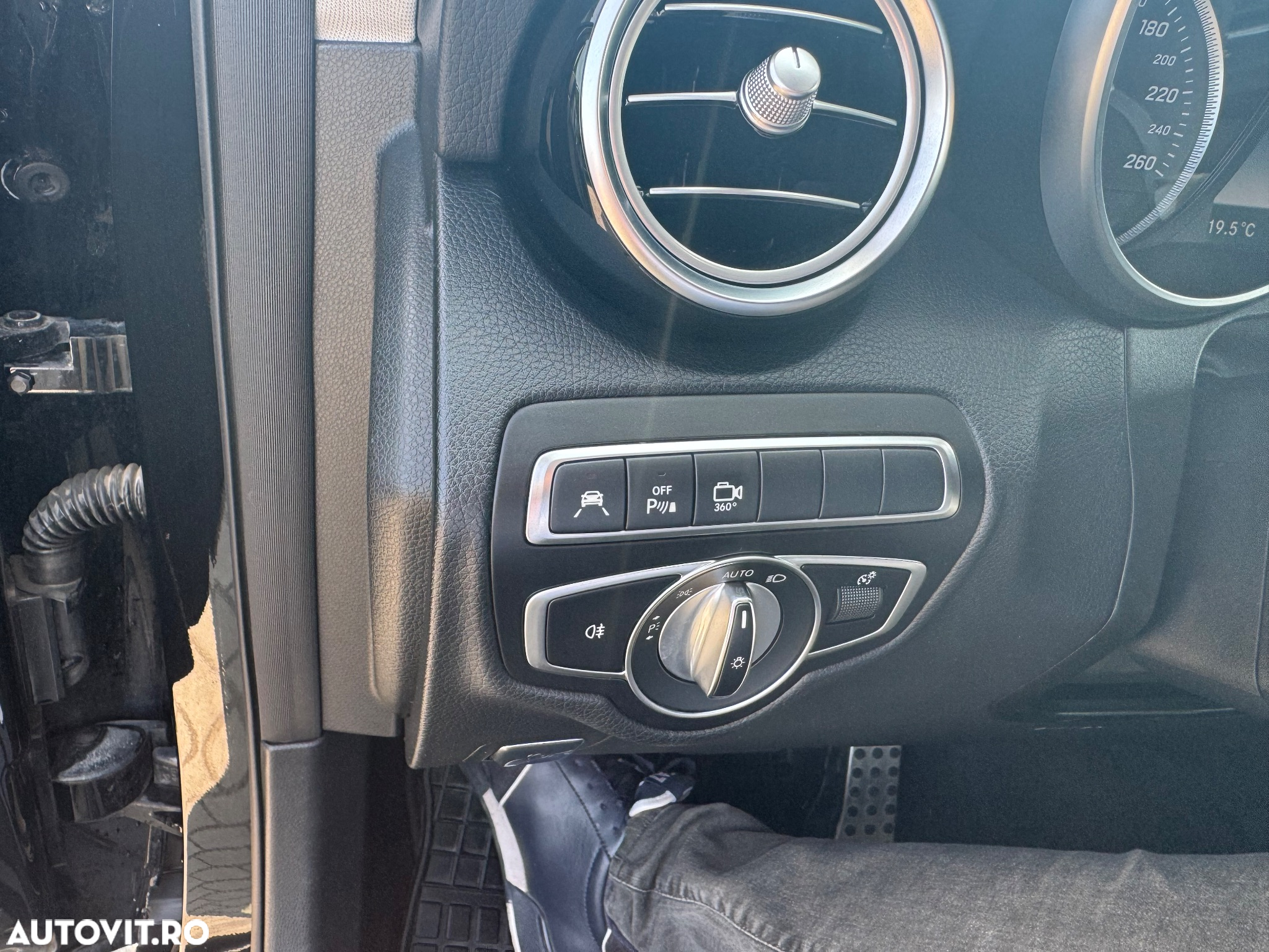 Mercedes-Benz GLC 250 d 4MATIC - 28