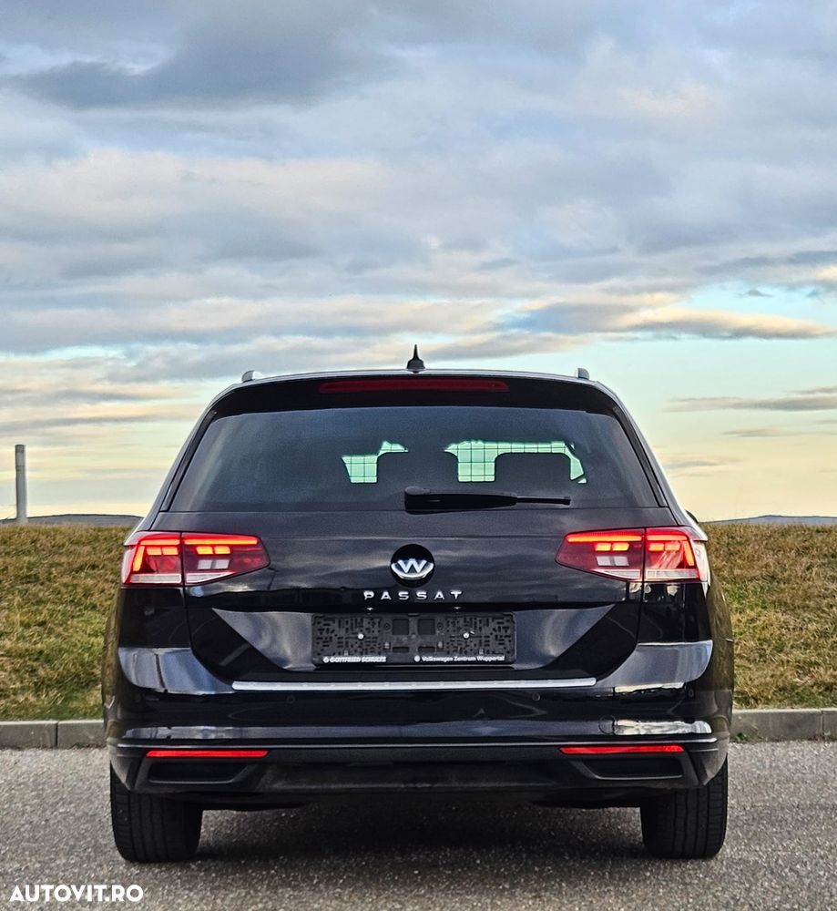 Volkswagen Passat - 4