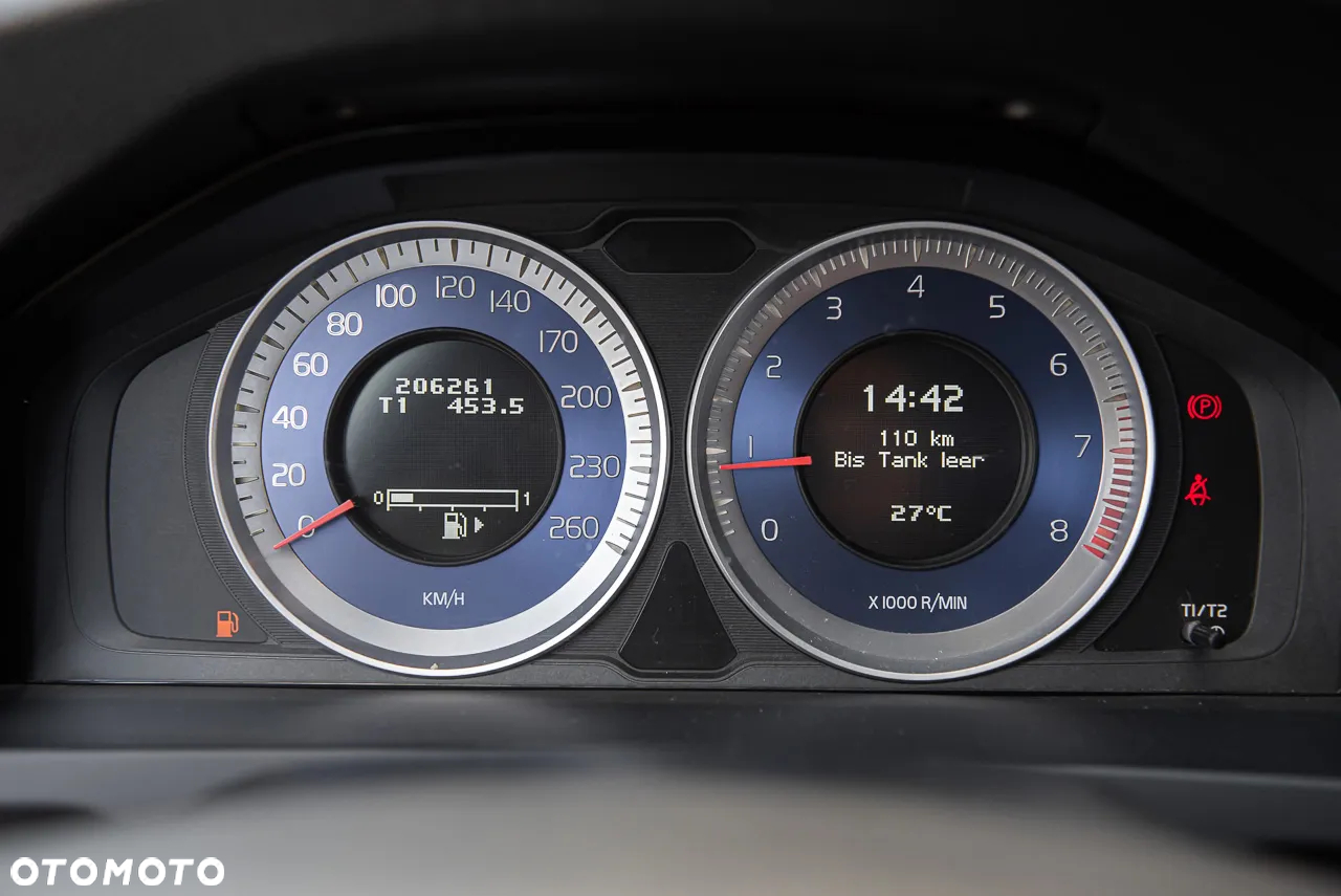 Volvo V60 T5 R-Design - 18