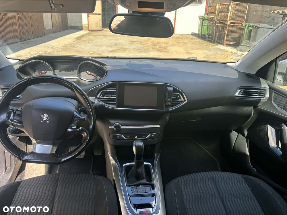 Peugeot 308 BlueHDi FAP 120 EAT6 Stop & Start Active - 9