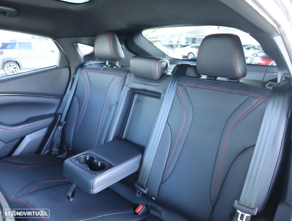 Ford Mustang Mach-E AWD PREMIUM - 24