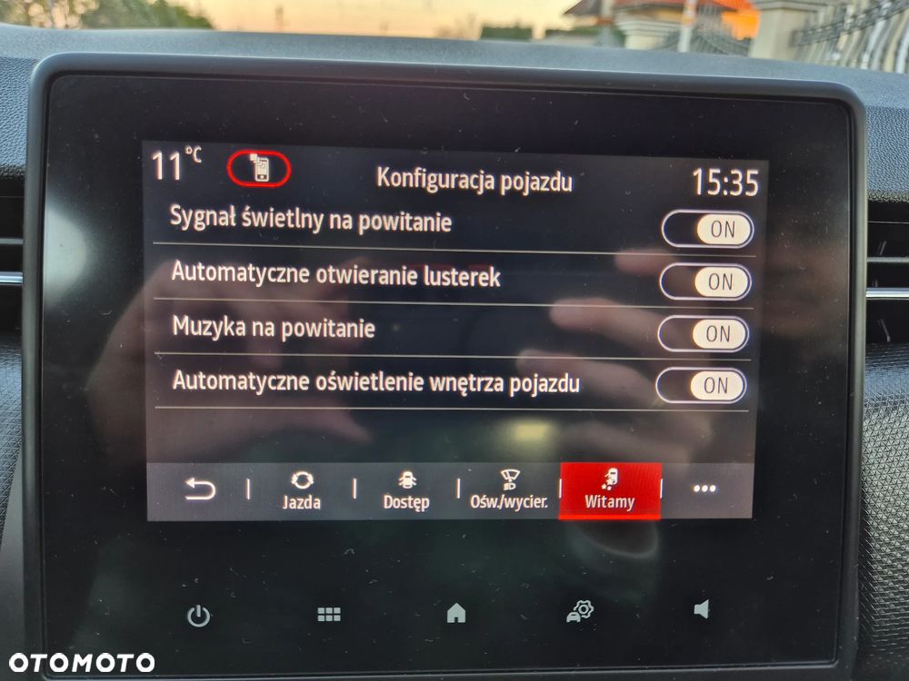 Renault Clio TCe 100 INTENS - 24