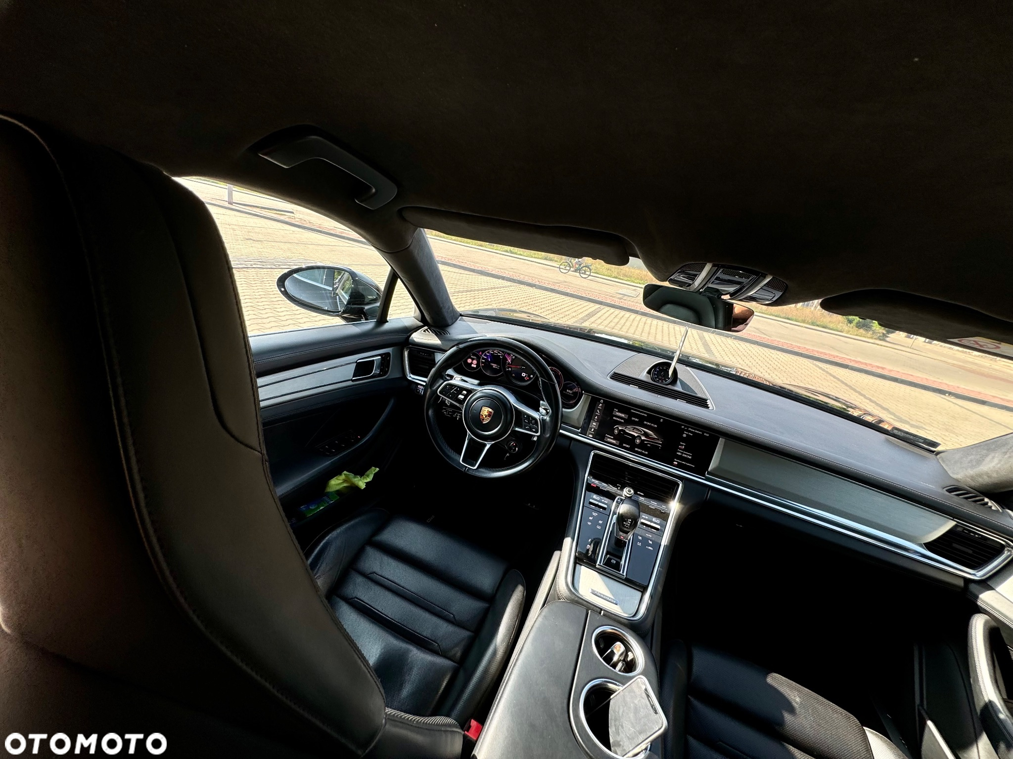 Porsche Panamera Turbo - 31