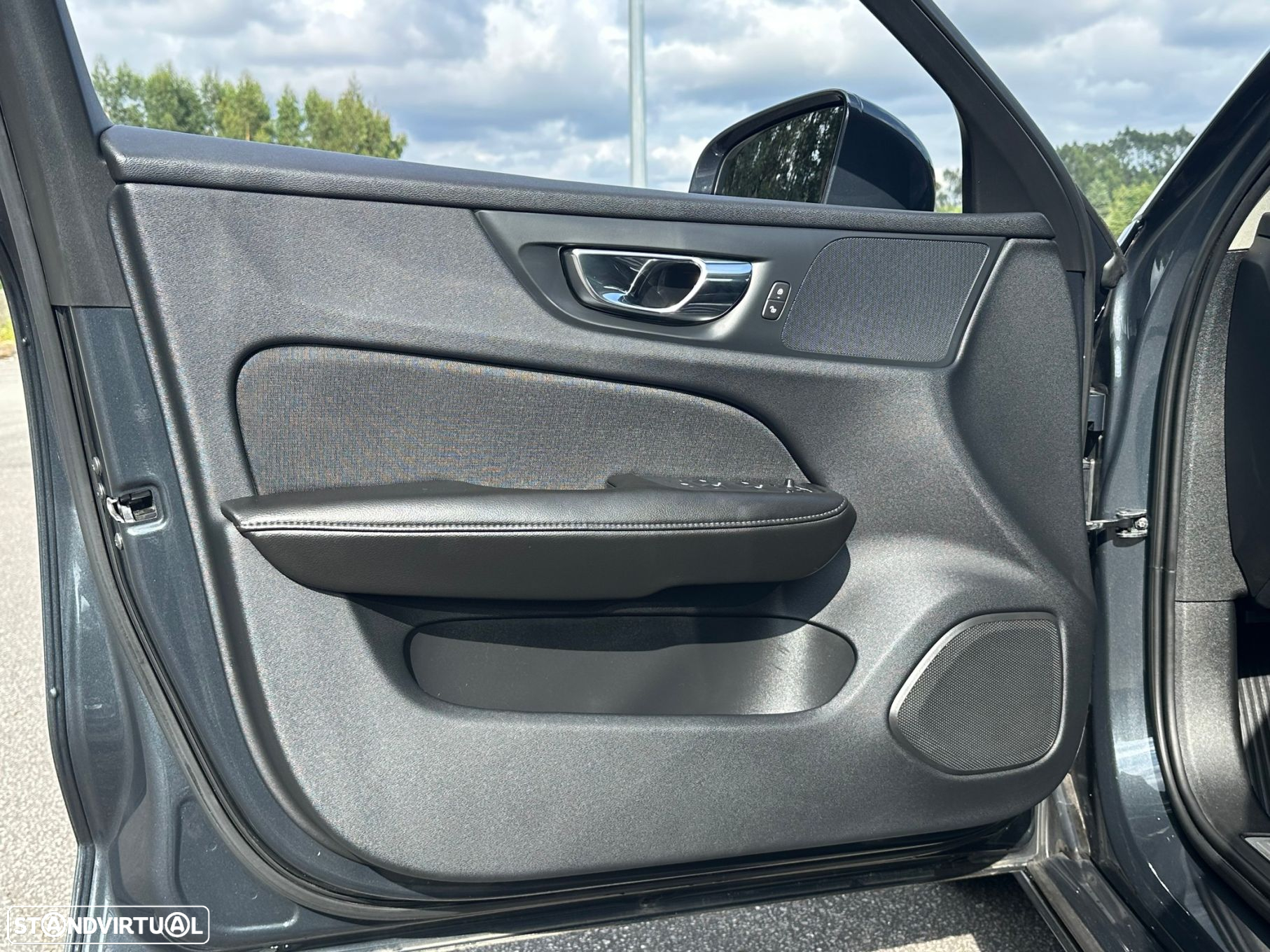 Volvo V60 2.0 D3 Momentum - 6