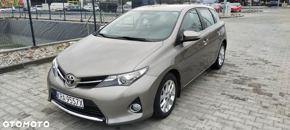 Toyota Auris 1.4 D-4D Edition - 8