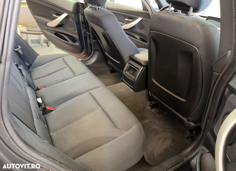 BMW Seria 3 320d xDrive Luxury Line - 11
