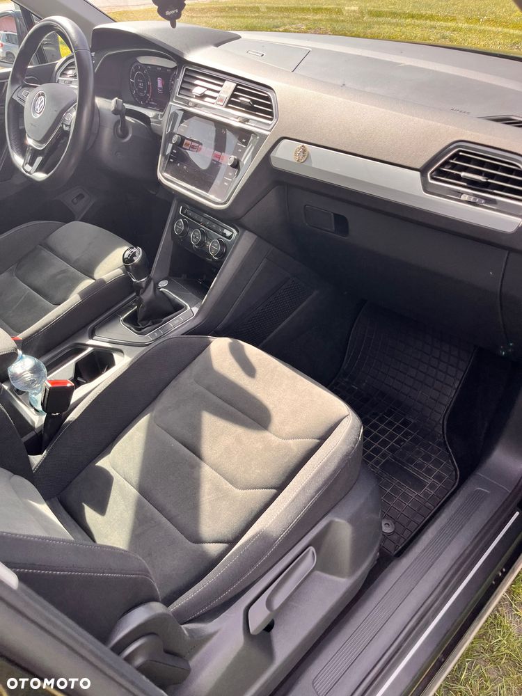 Volkswagen Tiguan - 5