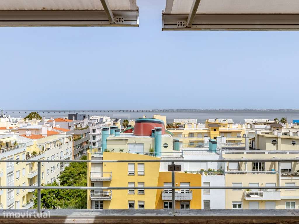 Apartamento T6 Duplex com terraços e estacionamento, com vista fron... - Grande imagem: 3/55