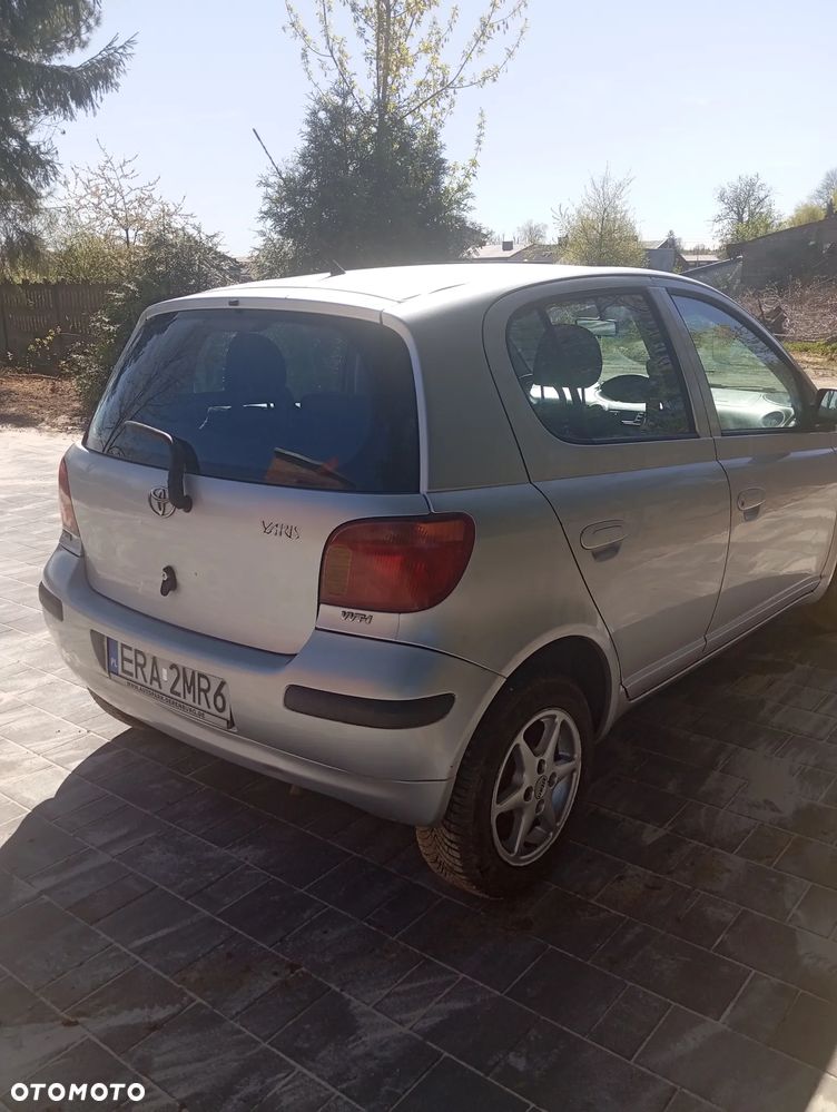 Toyota Yaris 1.0 Luna - 17