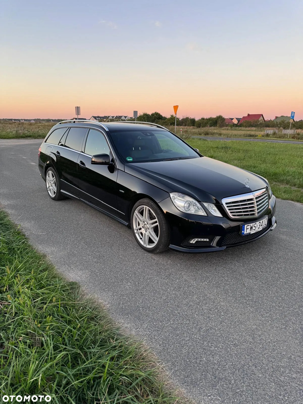 Mercedes-Benz Klasa E 350 CDI 4-Matic BlueEff Avantgarde - 4