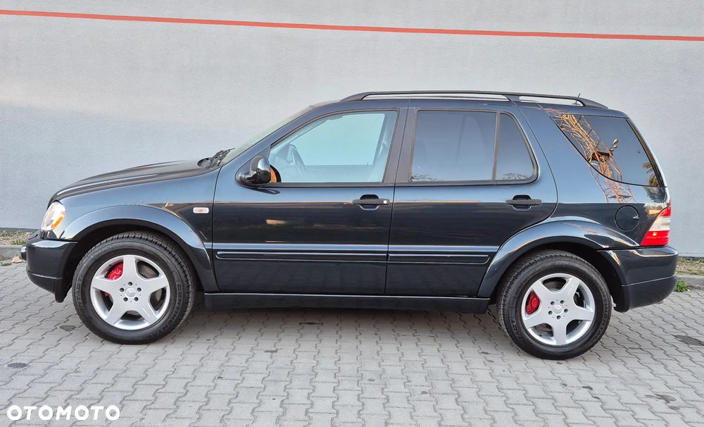 Mercedes-Benz ML - 10