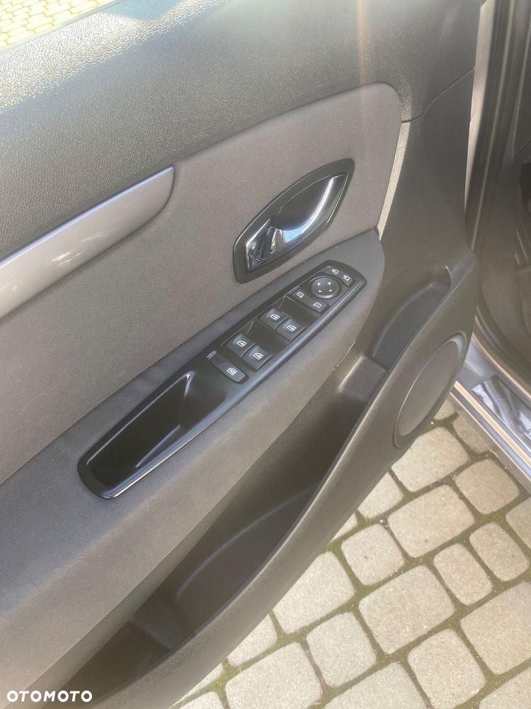 Renault Scenic 1.2 TCE Energy Bose - 13