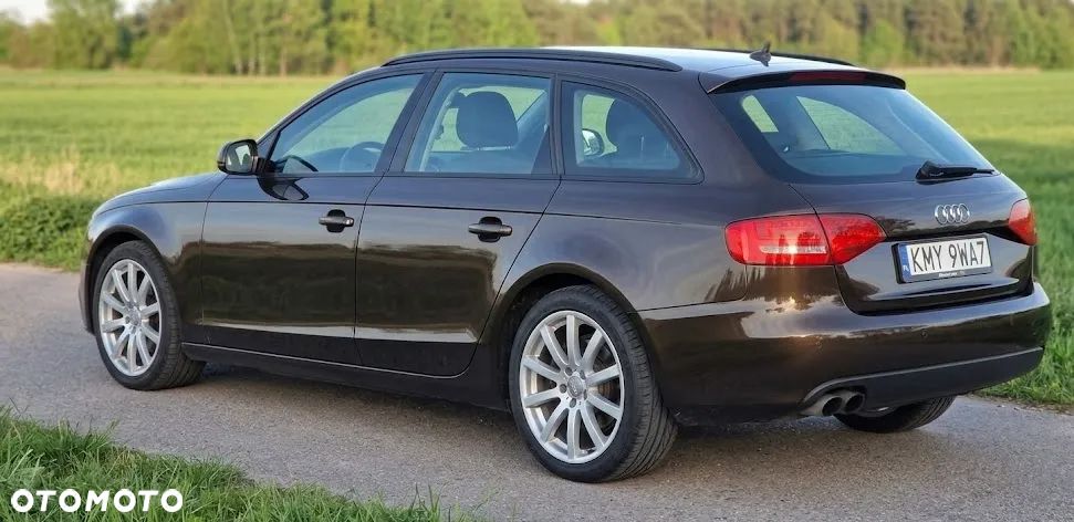 Audi A4 Avant 2.0 TDI DPF Ambiente - 10