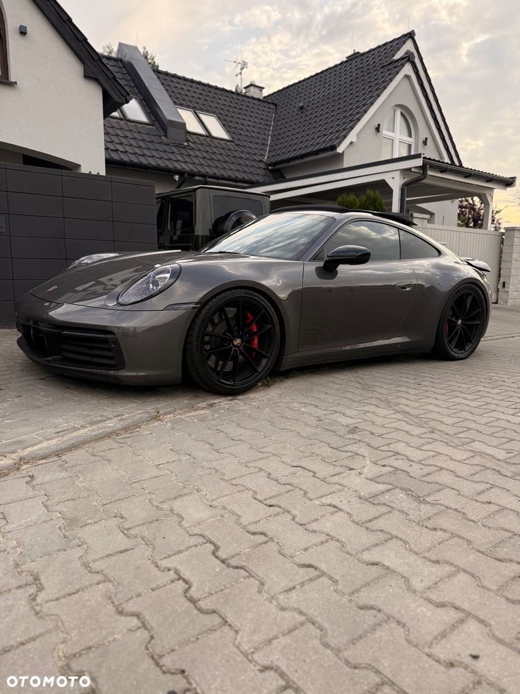 Porsche 911 Carrera 4S - 2