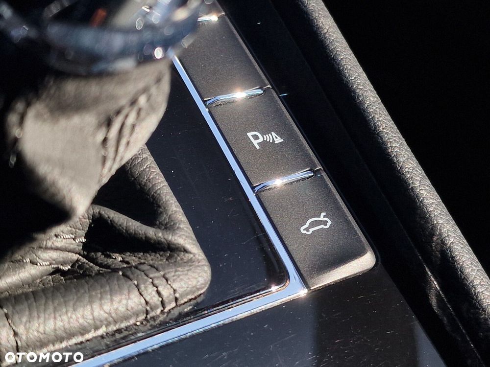 Skoda Superb 2.0 TDI SCR 4x4 L&K DSG - 30