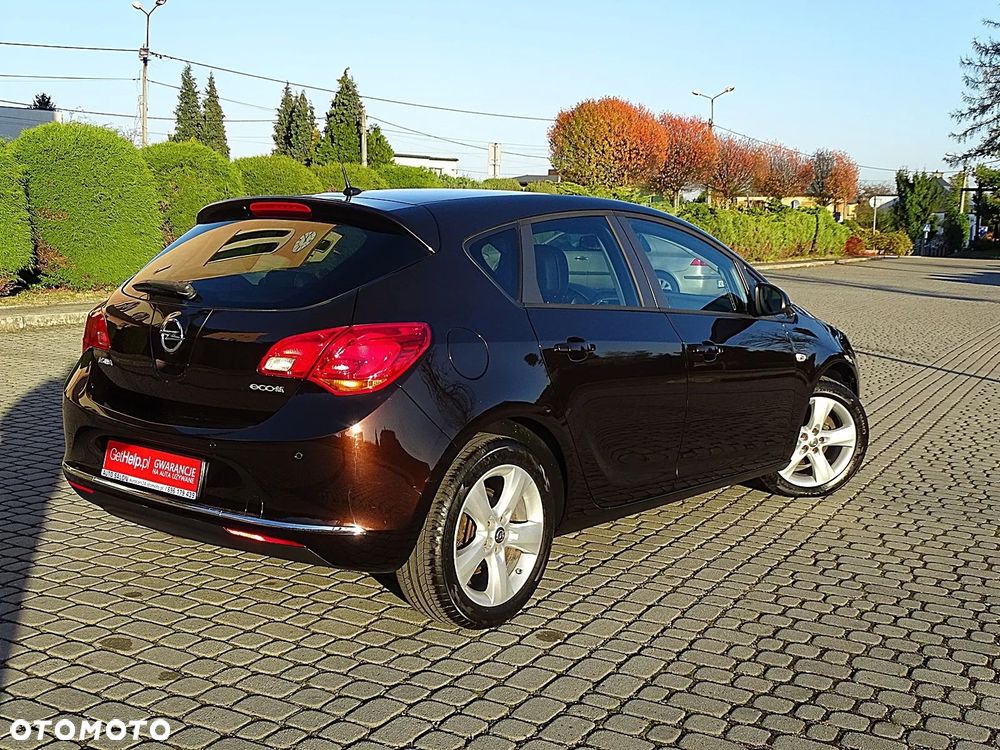 Opel Astra 1.4 Turbo Cosmo - 26