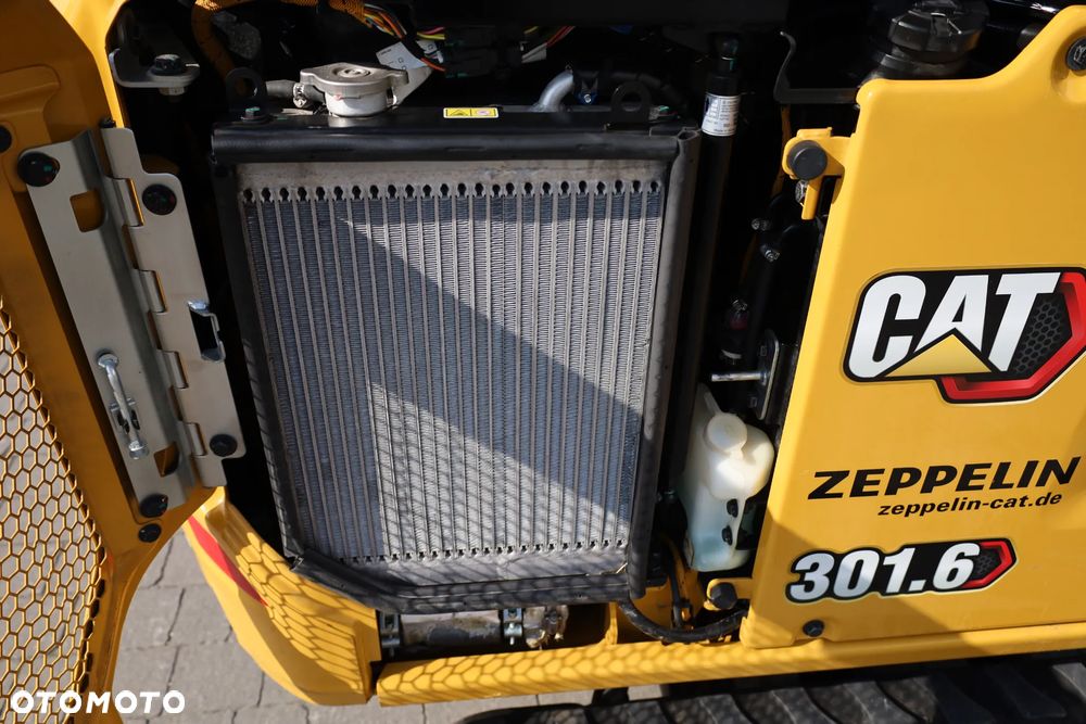 Caterpillar 301,6 - 18