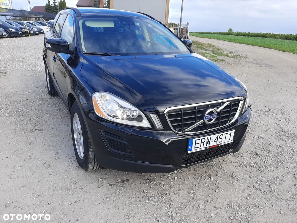 Volvo XC 60 D5 AWD Momentum - 3