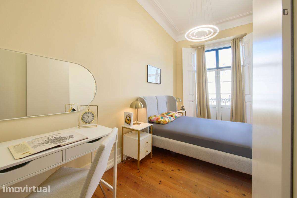 Quarto - localizado em Santos Lisbon - Grande imagem: 3/16