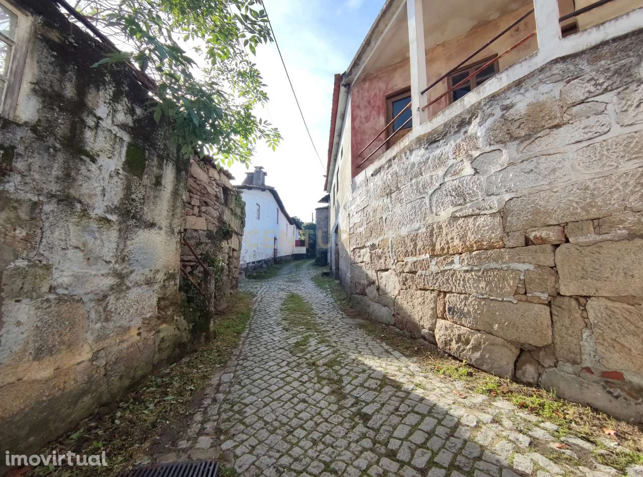 Moradia para recuperar a 5kms da cidade de Chaves - Grande imagem: 3/22