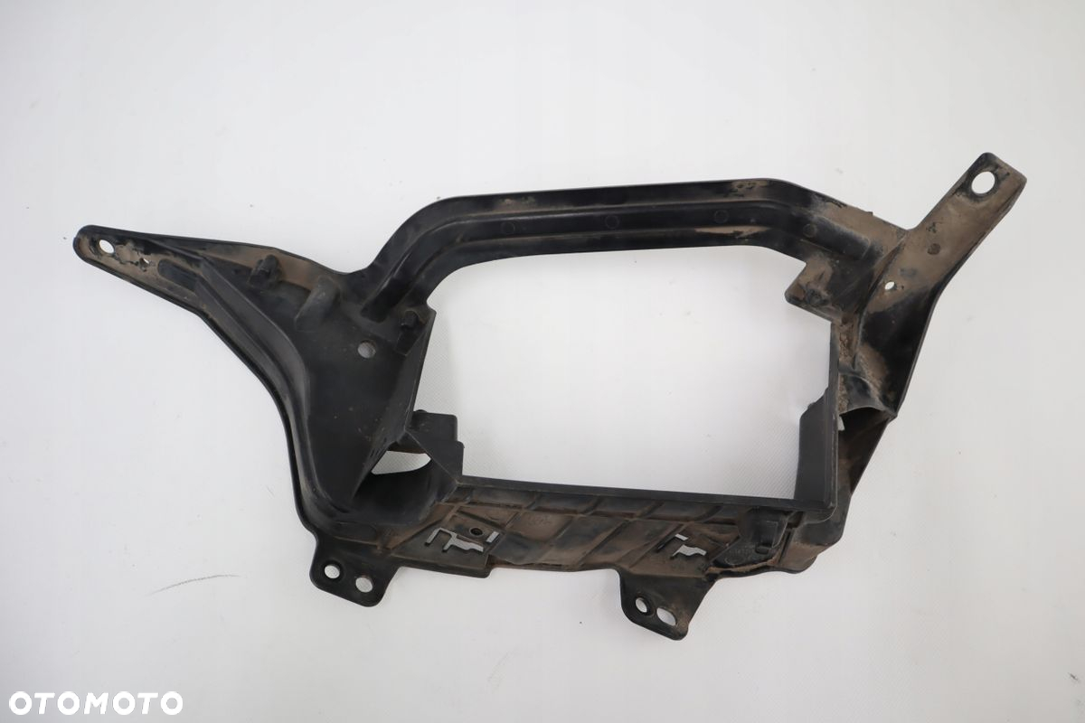 MOCOWANIE UCHWYT OSŁONY WYDECHU KOŃCÓWKA BMW X5 G05 BASIS STRONA PRAWA - 4