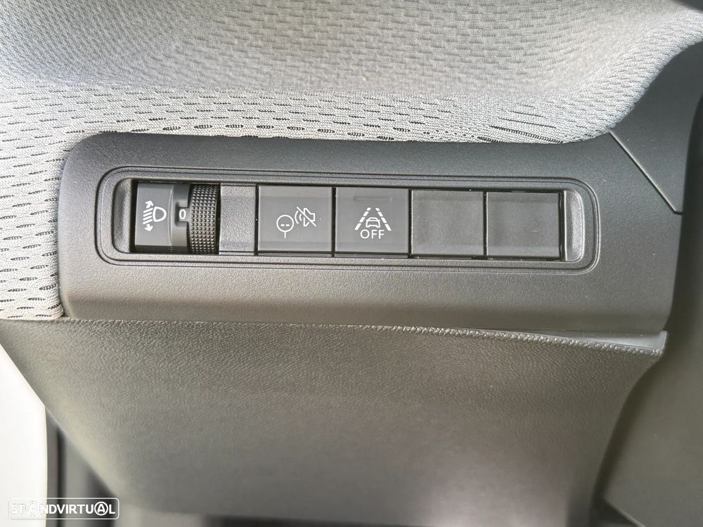 Citroën C3 Aircross 1.2 Hybrid Max e-DSC6 - 27