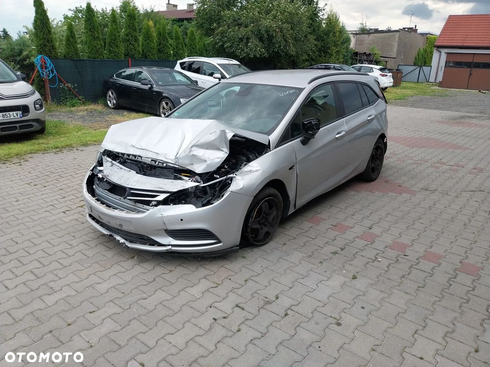 Opel Astra - 4