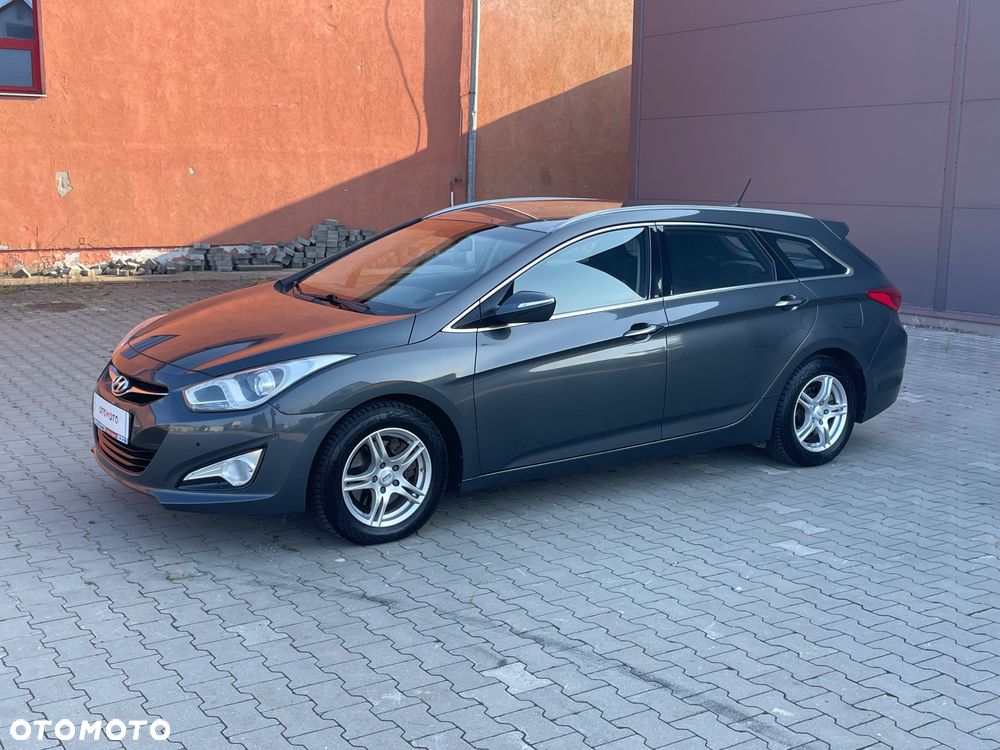 Hyundai i40 1.7 CRDi Comfort + - 37
