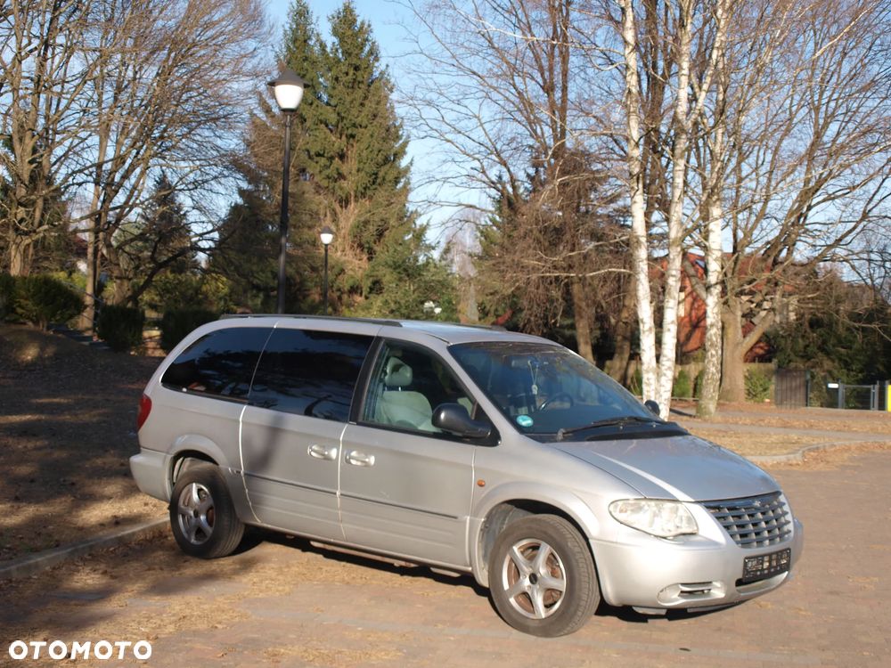 Chrysler Grand Voyager - 27