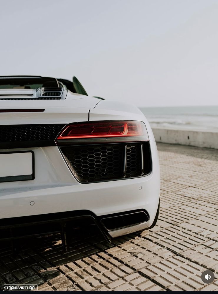 Audi R8 Spyder V10 plus 5.2 FSI quattro S tronic - 3