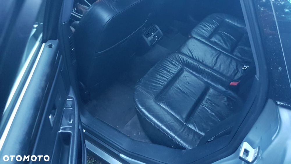 Audi S8 4.2 Quattro - 19