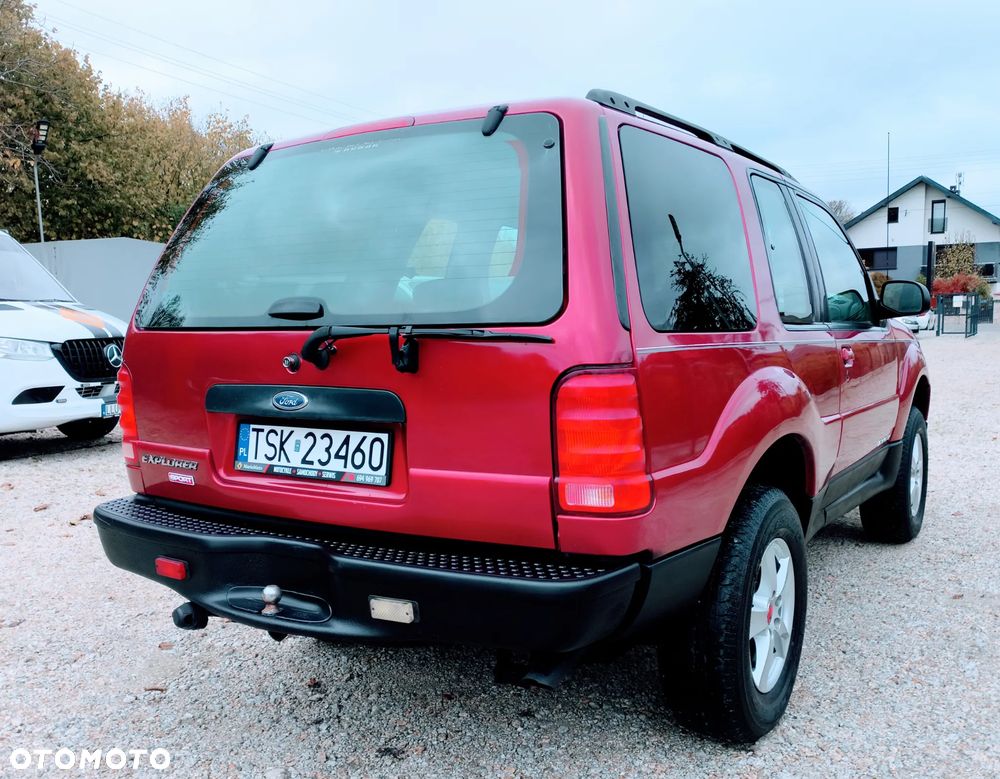 Ford Explorer 2001 photo 4