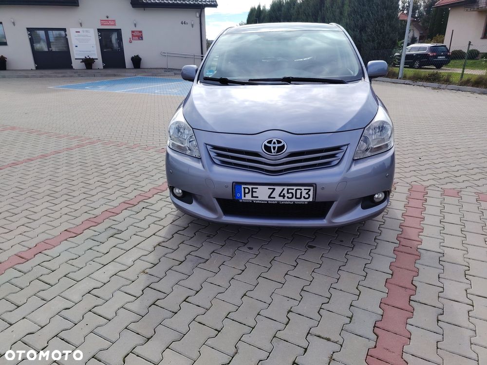 Toyota Verso - 5