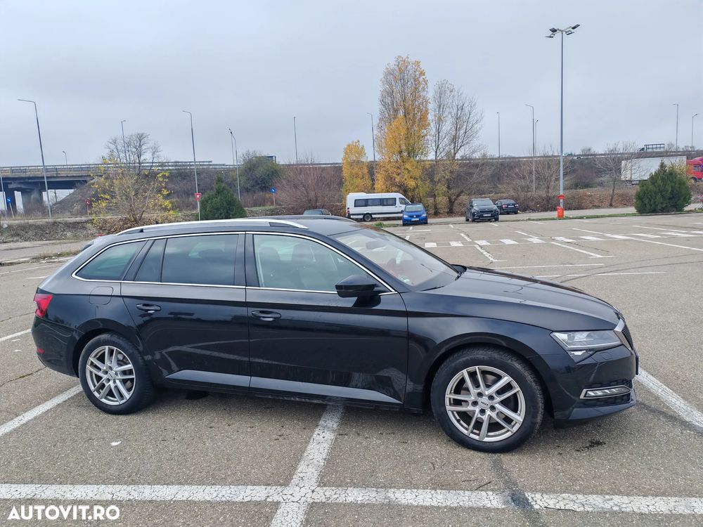 Skoda Superb Combi 2.0 TDI DSG Style - 2