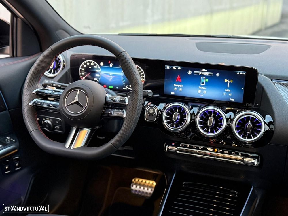 Mercedes-Benz GLA 250 - 13